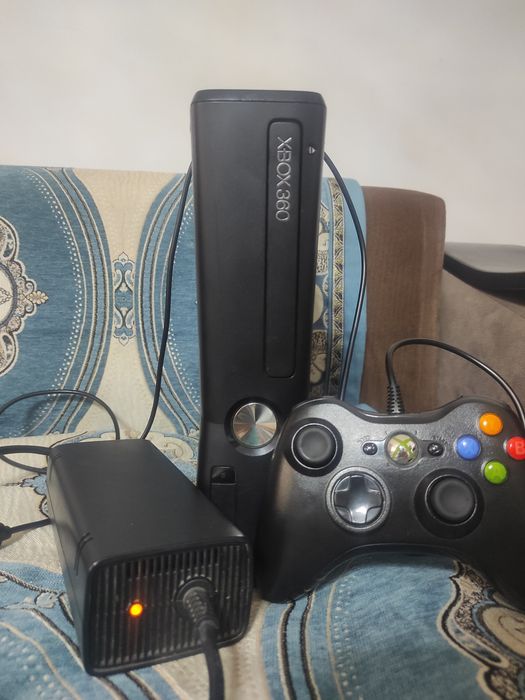 Продам xbox 360 slim 500gb