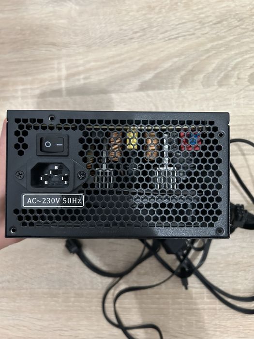 Nvidia GTX 1050Ti + Aqirys Pulsar 550W