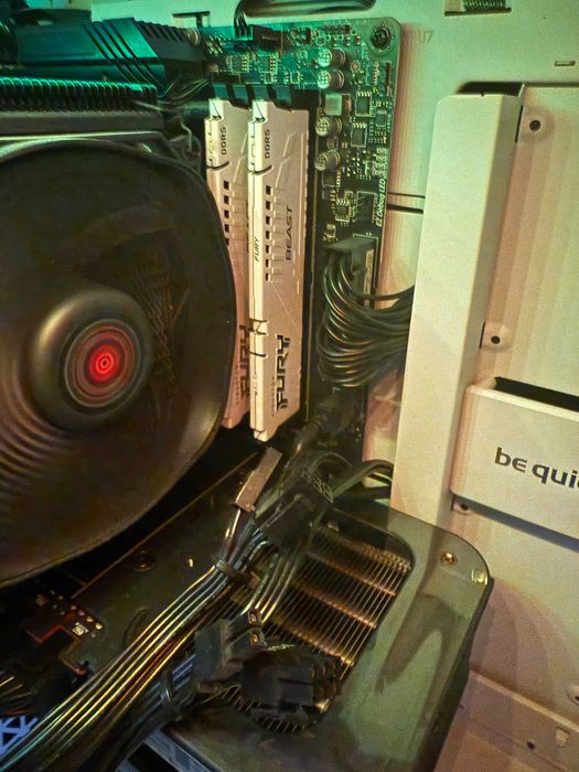 PC за игри: AMD 7600X, 32GB DDR5, ASUS RX9070 16GB, 1TB SSD, 4TB HDD, 1000W PSU