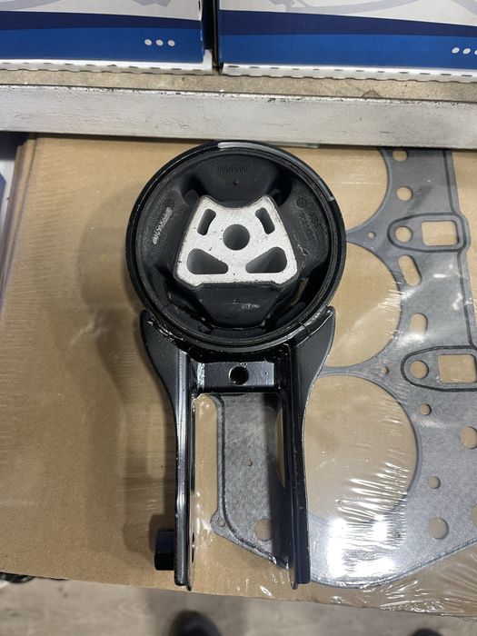 Korobka podushka monza GM