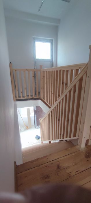 Дървен парапет по поръчка