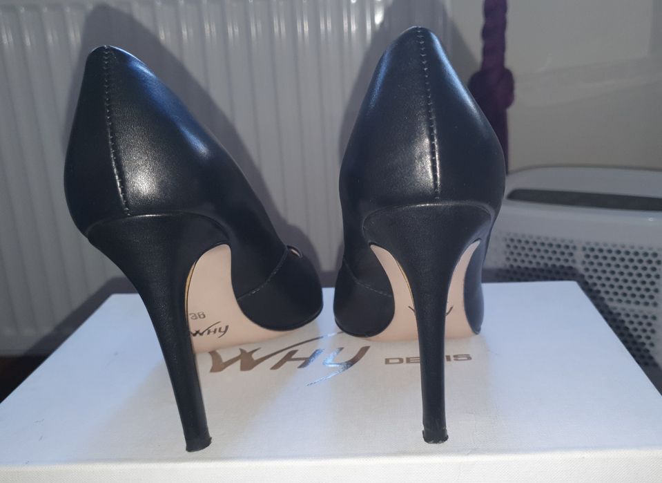 Pantofi cu toc din piele neagra Why Denis