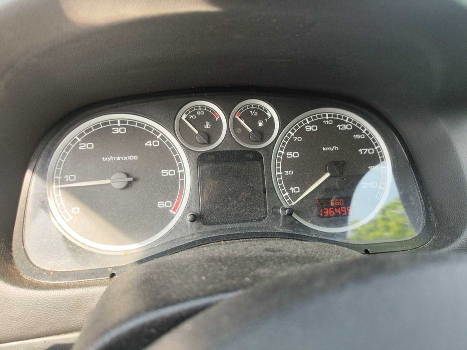 Peugeot 307 2.0hdi на части пежо 307 на части