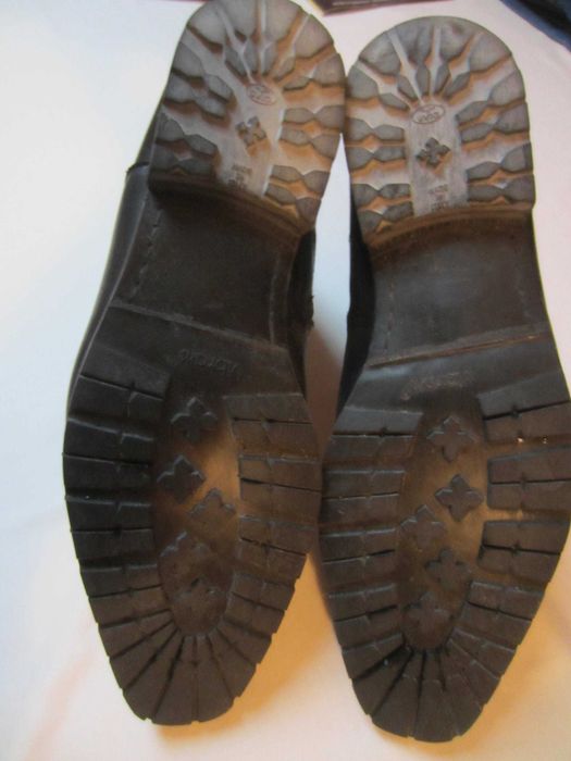 Cizme piele Boss, masura 9 1/2,Vibram,blana miel, stare f. buna,Italia