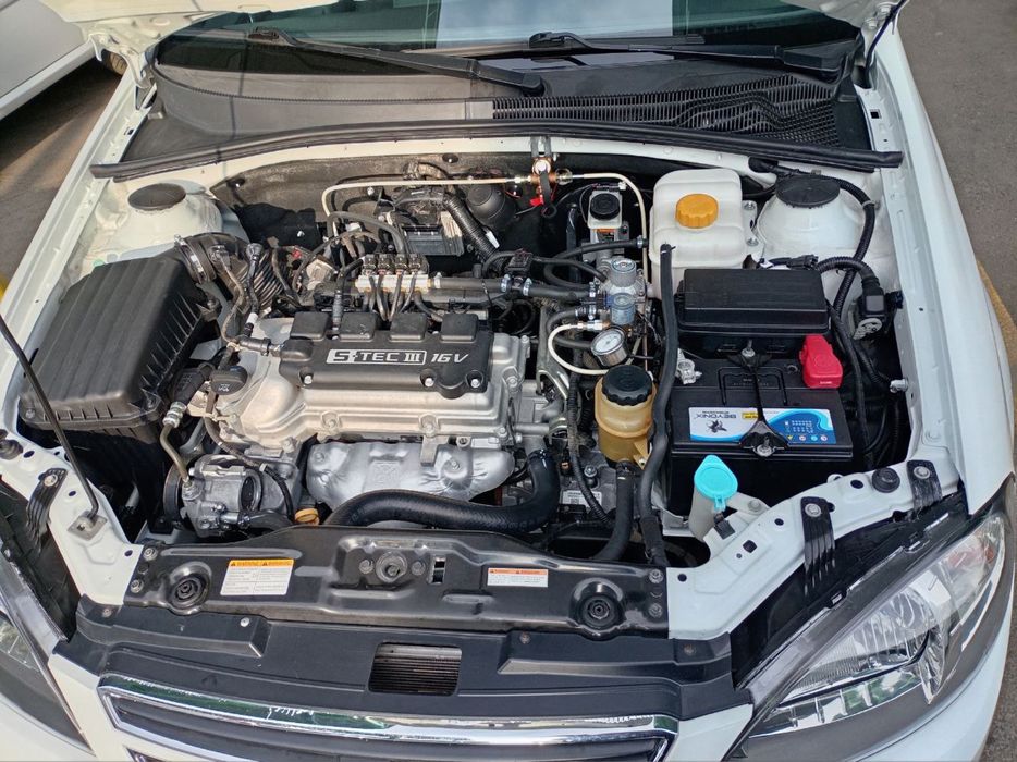 Jentra 2020-yil avtomat full gaz bor