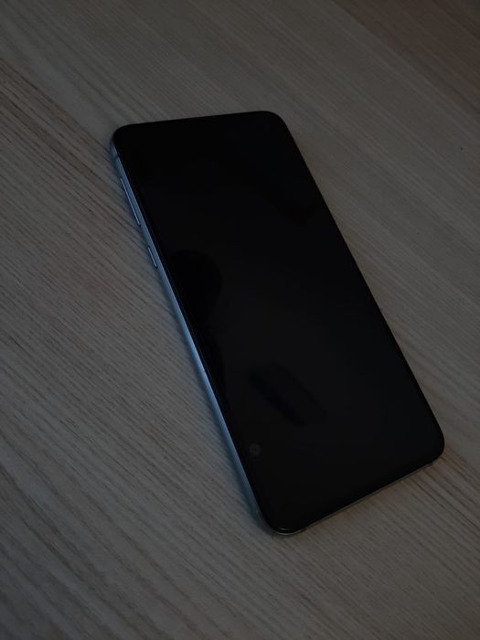 Продам Samsung S10e