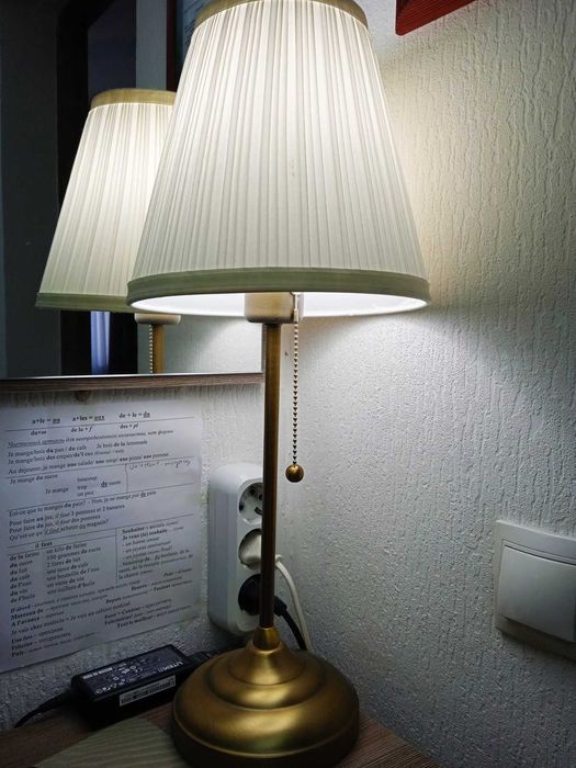 Продам лампу Икеа