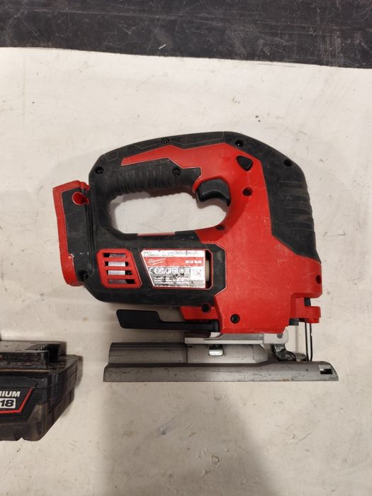 Акумулаторен прободен трион зеге Милуоки Milwaukee M18 BJS + 5Ah