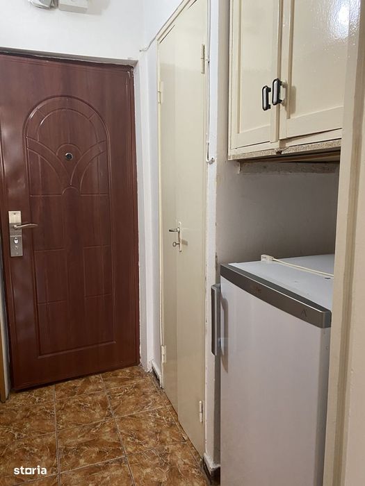 Garsoniera Manastur, str. Parang, in T-uri