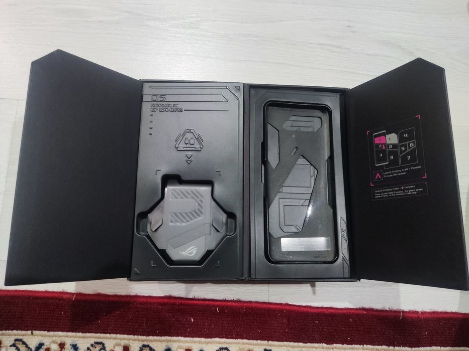 Продам комплект от Asus rog phone 5