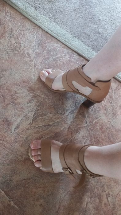 Босоножки кожаные, новые,