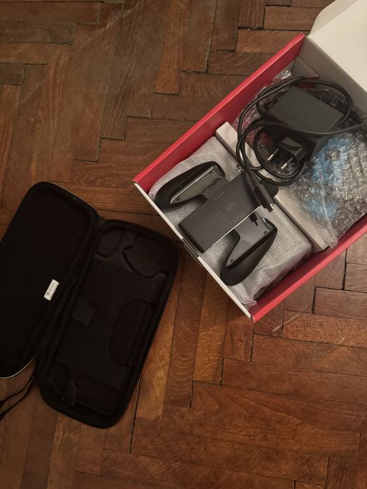 Switch Oled + игри + калъф