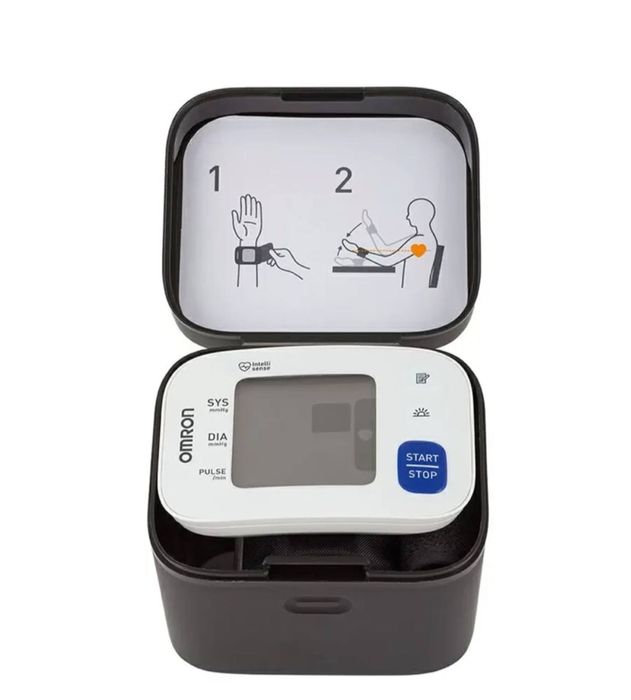 Omron тонометр запястье  Модел:Rs4
