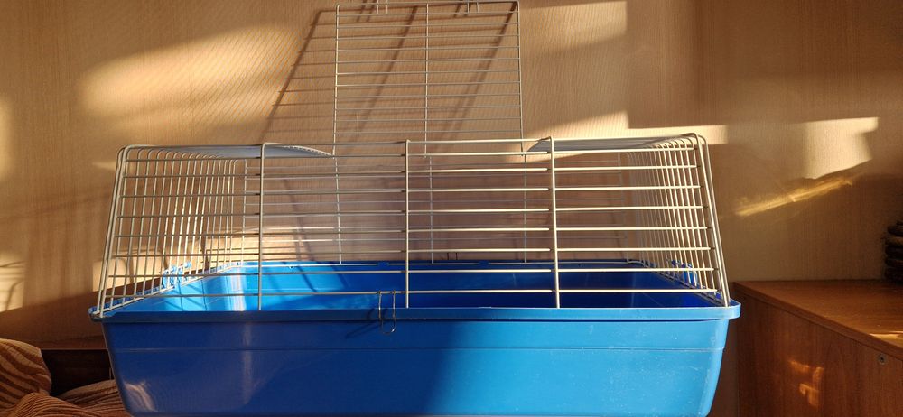 Большая клетка для домашних животных