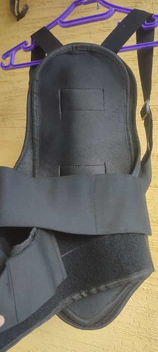 Протектор за гръб