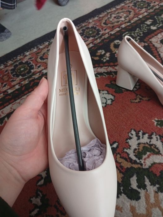 Продам туфли новые