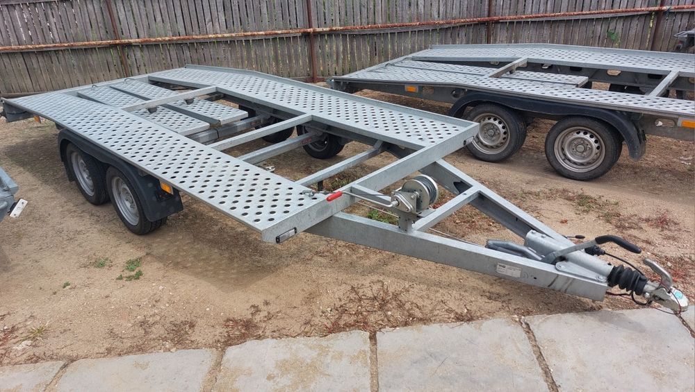 DE INCHIRIAT Platforma 2 AXE 2T 4m / 1 AXA 1,5T 3,5m / Remorca 750 kg