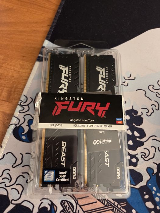 Kingston Fury 8x2 ddr4, 16gb