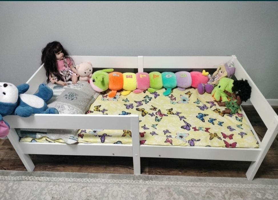 Продам дет кроватки в отличном состояние