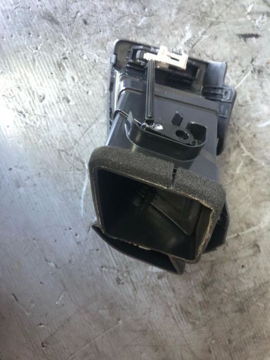 grila aerisire bord dreapta hyundai i20