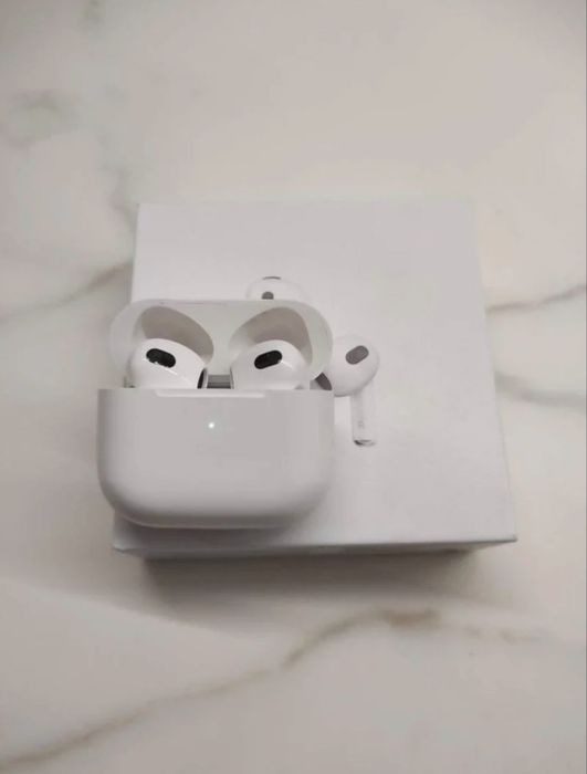 AirPods 3 – Компактни и мощни