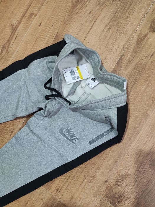 Pantaloni Nike mărimea S