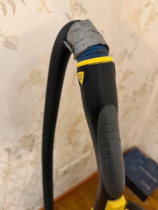 Продаётся пылесос Kärcher DS 5500 (аквафильтр)