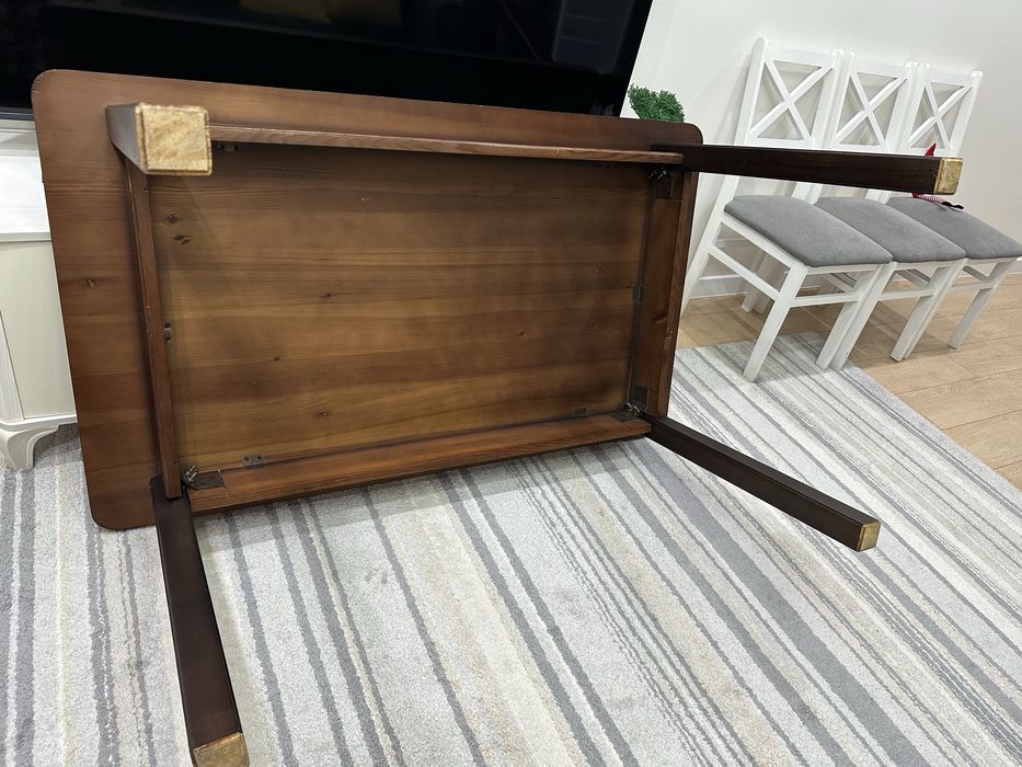 Продам деревянный стол