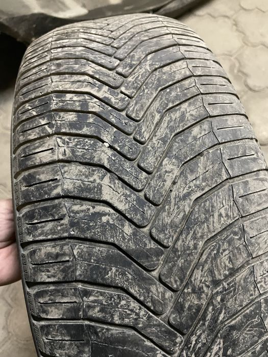 Продам шины всесезонные
