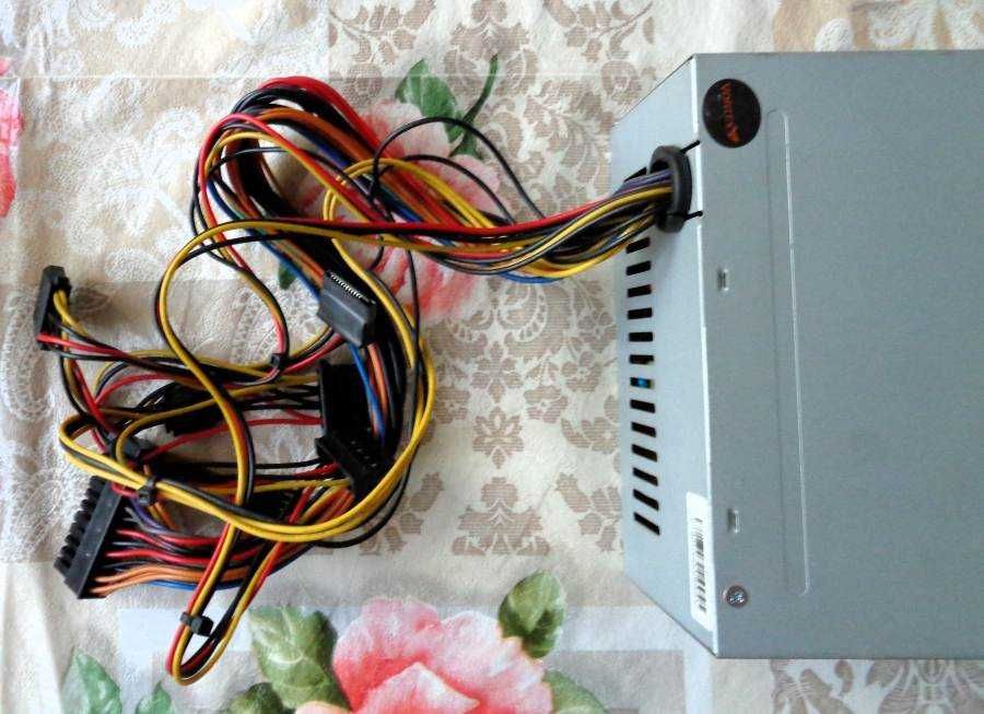 Блок питания 400 ватт офисный, 2sata+2molex
