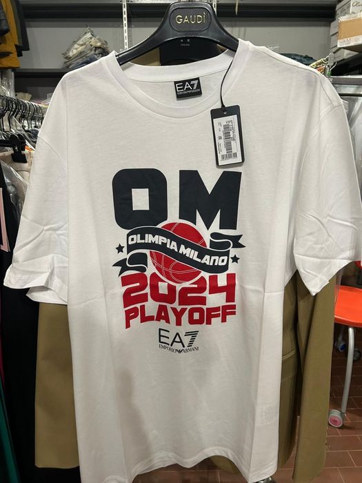 Vand tricouri originale