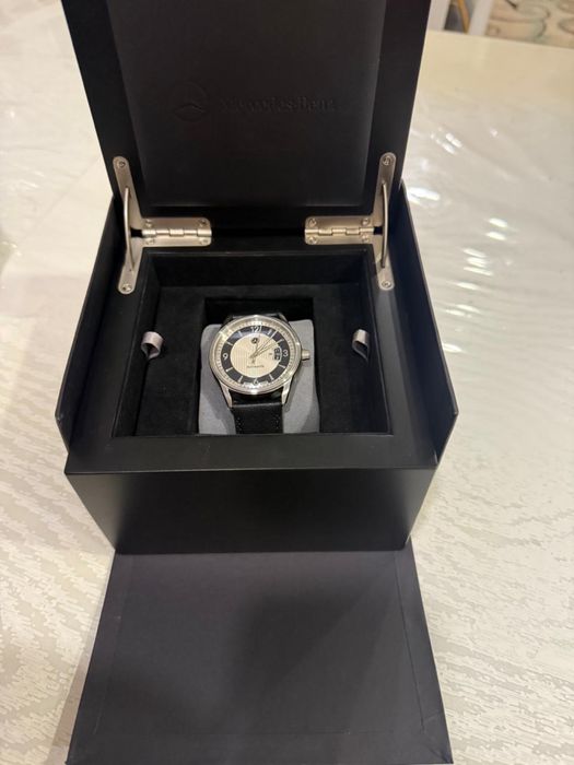 Часы Mercedes-Benz Automatic Swiss Made. 0180/1000