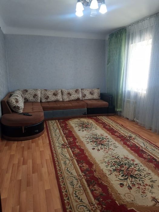 Сдам полдома в центре