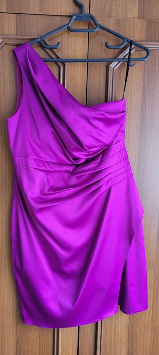 Vând rochie roz ca noua