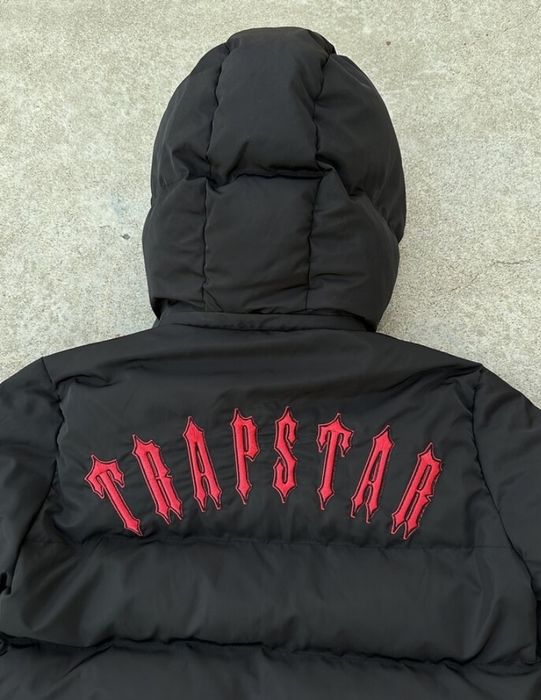 Trapstar Geaca Iron gate Bucuresti Sectorul 3 • OLX.ro