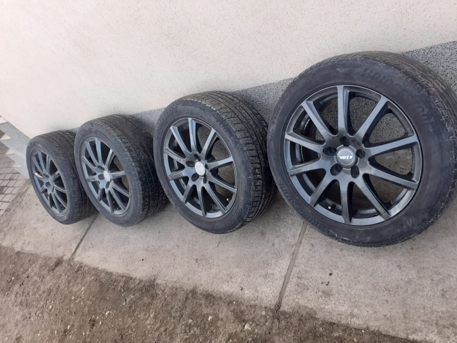 Vând set de cauciucuri