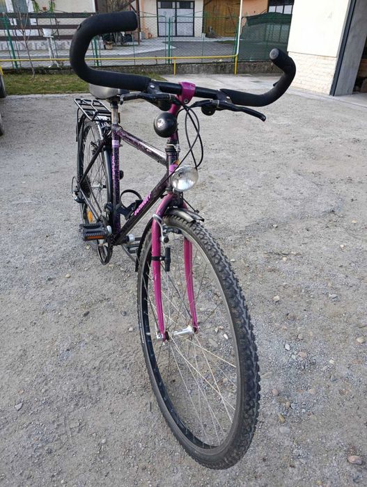 Vand bicicleta 350 lei