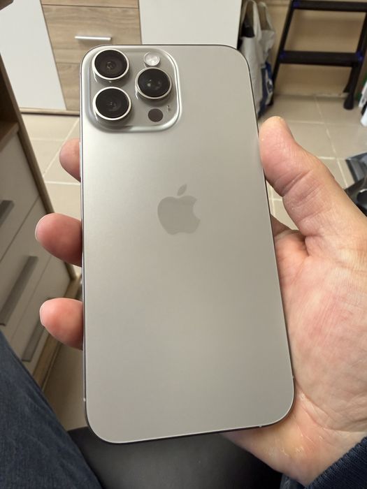 iPhone 16 Pro Max 256gb - 100% battery, без забележки