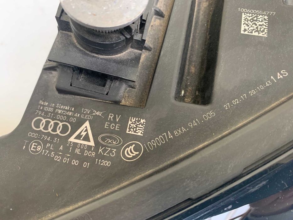 Far stanga Audi A1 Facelift bixenon led dupa 2015 cod 8XA941005