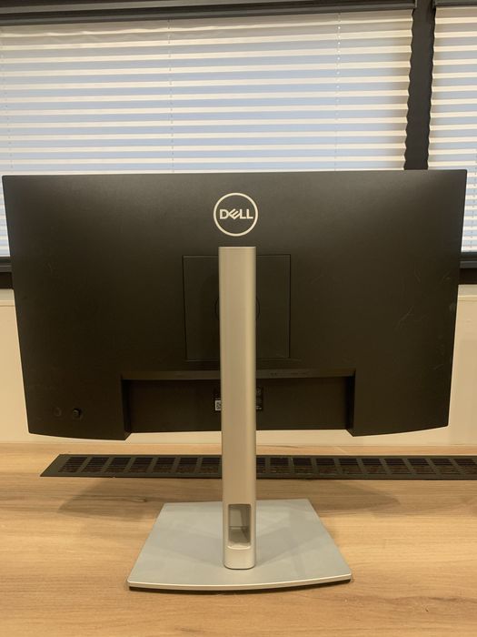 монитор DELL p2422h