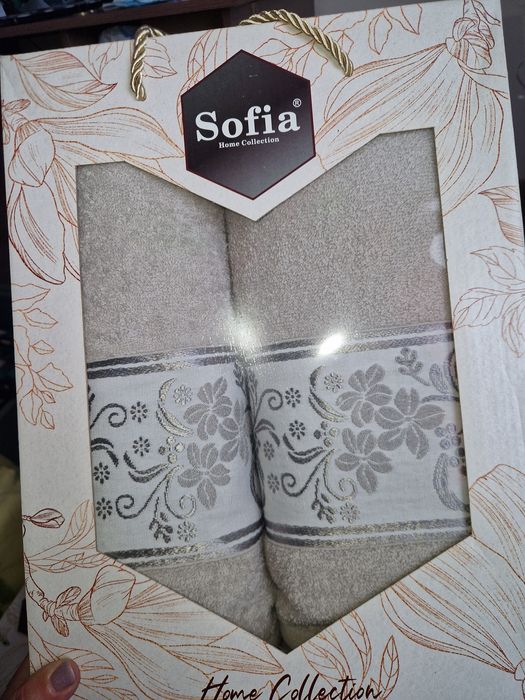 Полотенца подарочные