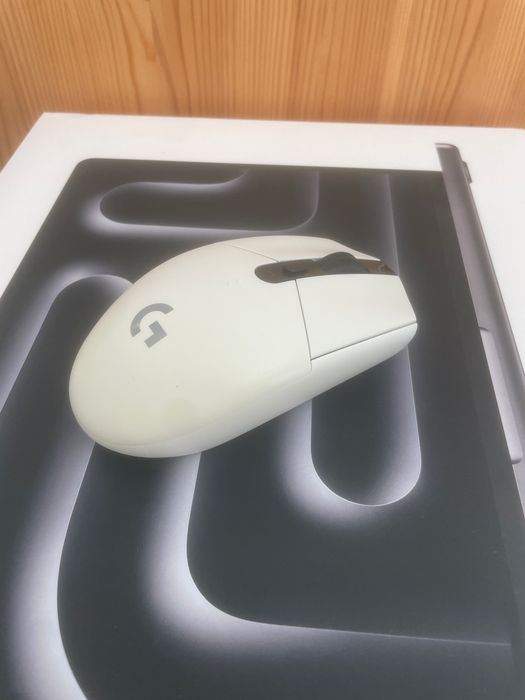 Logitech G305 white