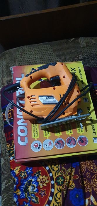 Продаётся Лобзик и Лазер бу в отличном состоянии оригинал. Цена 600.ты