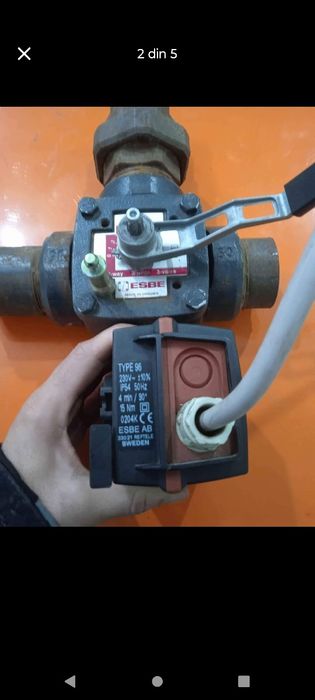 Vană motorizată cu 3 căi