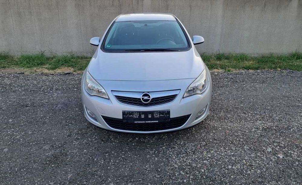 Opel Astra J  motor 1,7 diesel euro 5