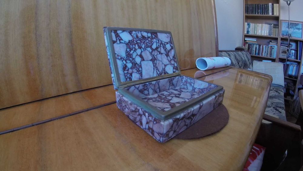 Мраморна кутия за дребни предмети