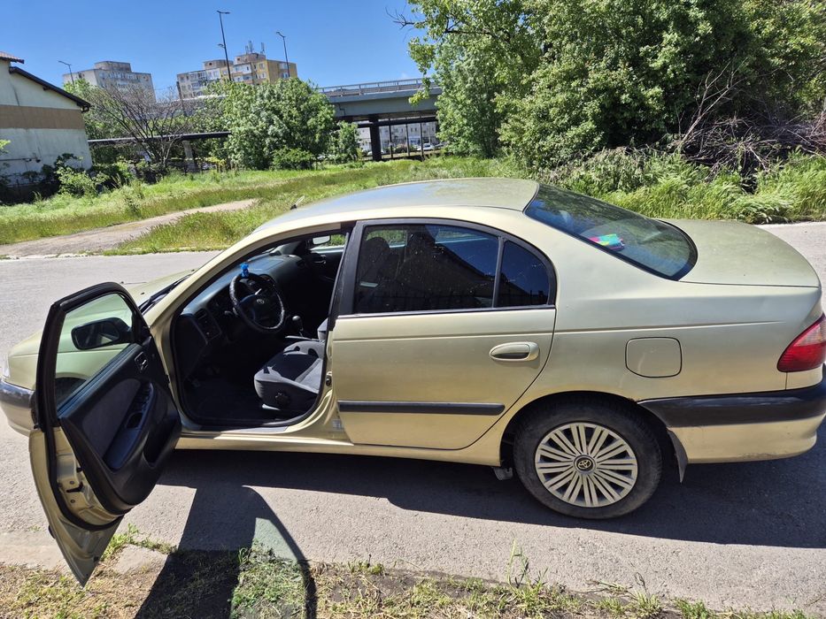 Toyota Avensis T22 2001 1.8 VVTI.Pret negociabil