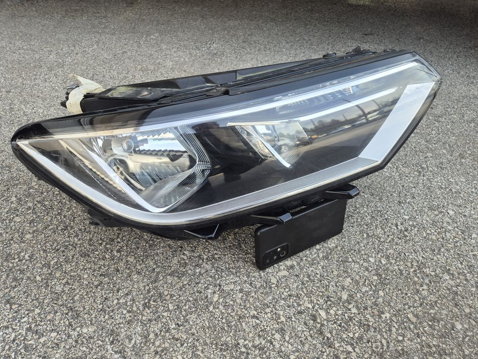 Десен фар Фолксваген Пасат Б8 фарове VW Passat B8