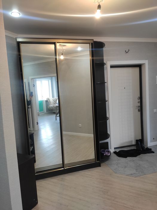 Сдам на долгий срок 3 ком. КВ. На левом ,