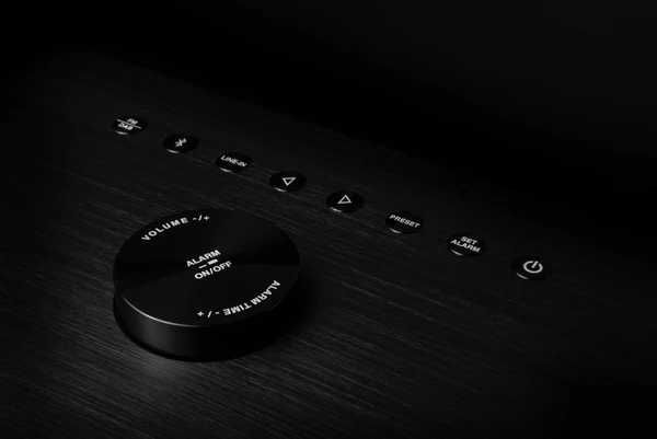 Geneva Acustica Lounge Radio — Bluetooth колонка, FM радио, Hi-Fi